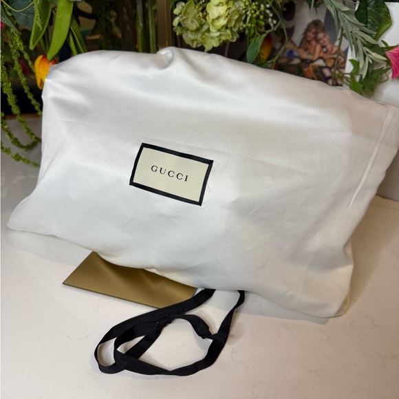 GUCCI Jumbo GG Embossed Black Leather Belt Bag - Picture 12 of 13